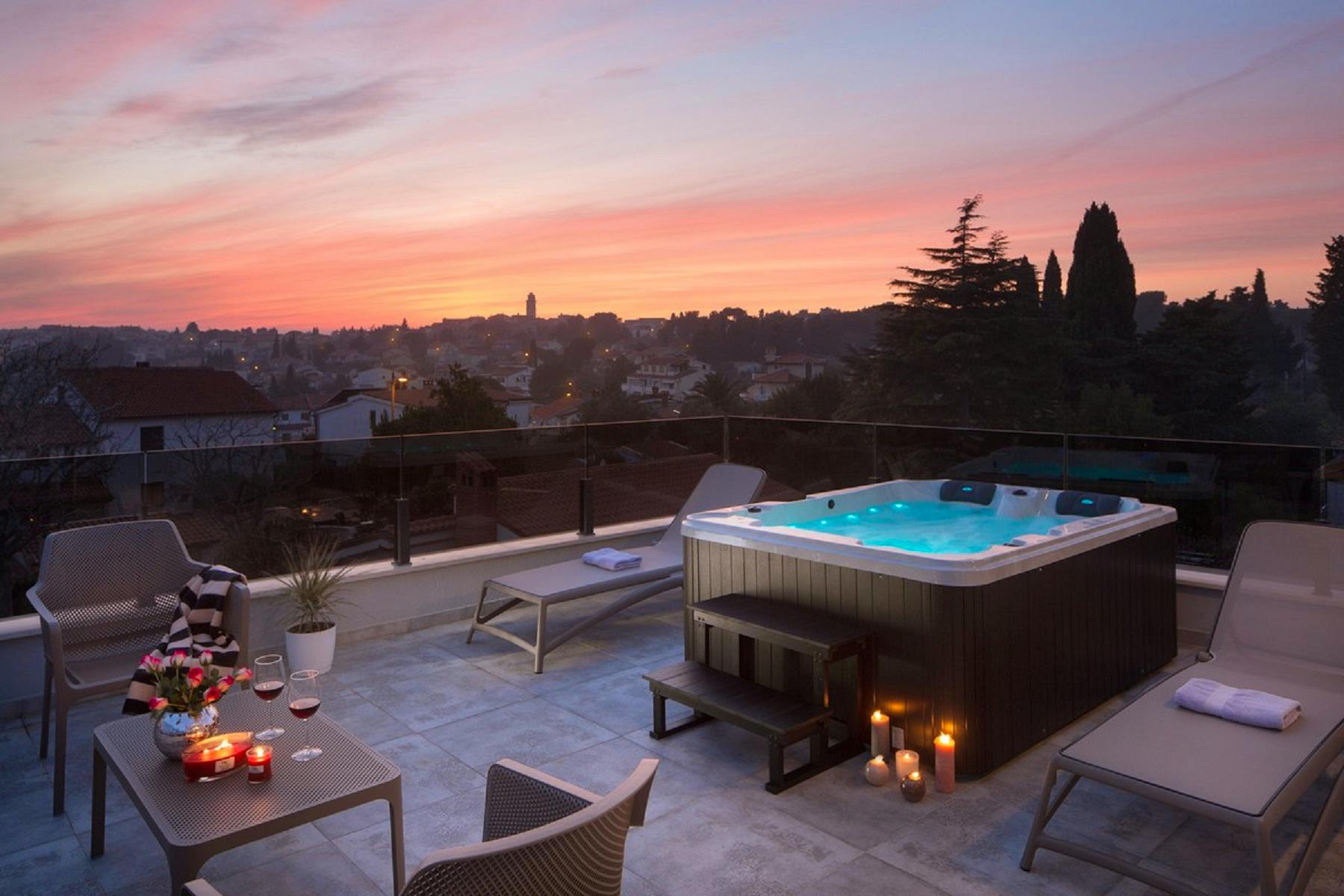 Jacuzzi on the terrace