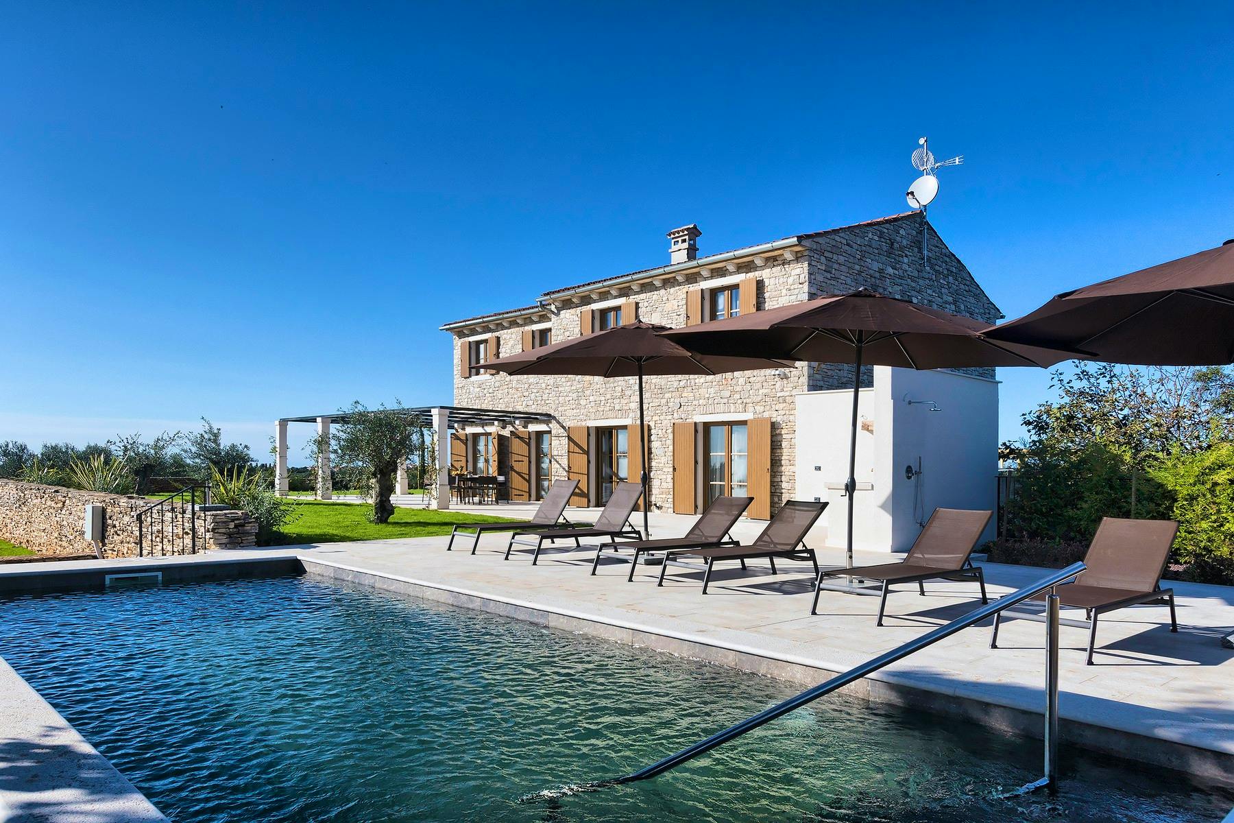 Rustic stone villa with pool 