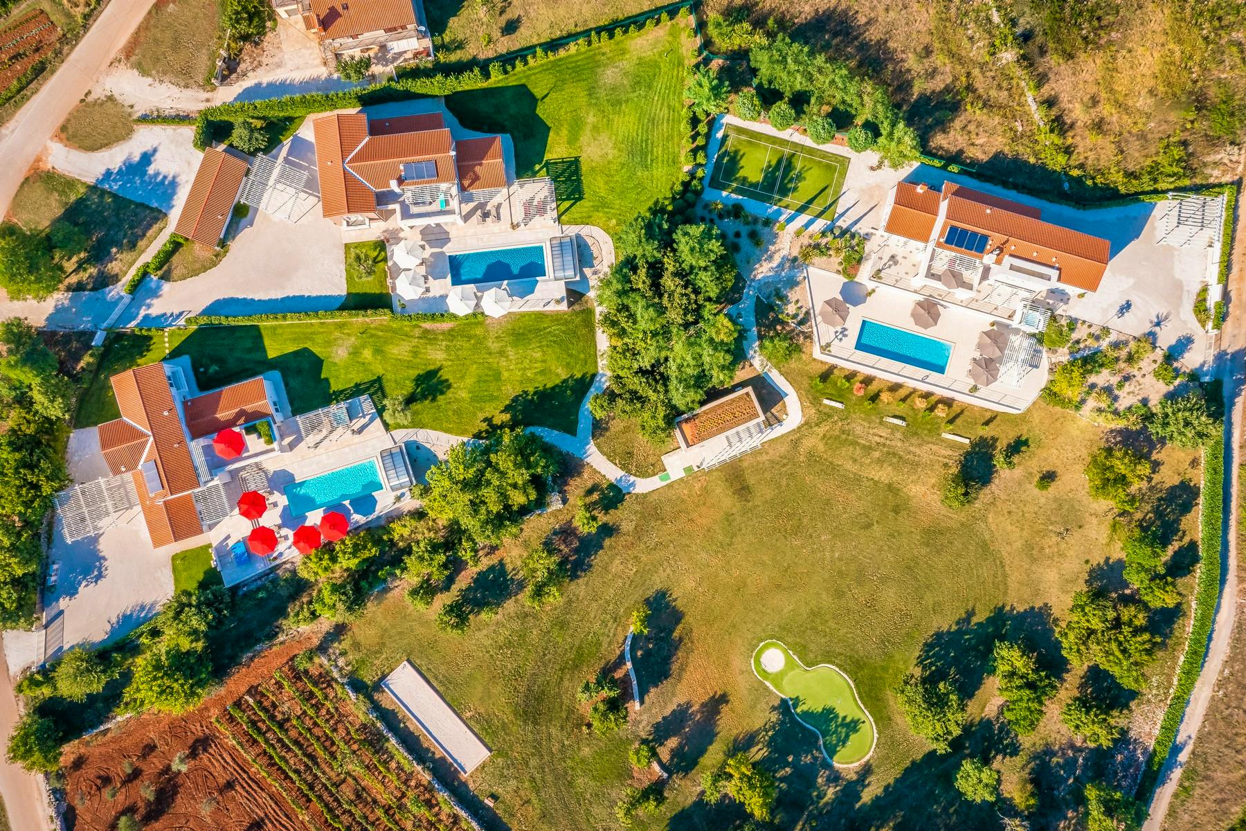 Three luxury villas for rent
