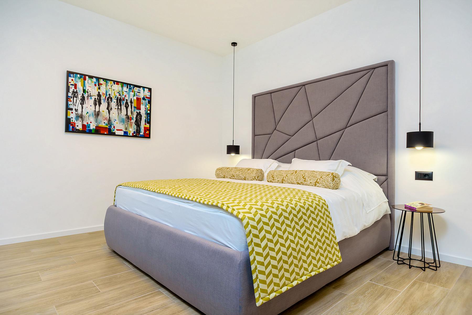 Modern style double bedroom
