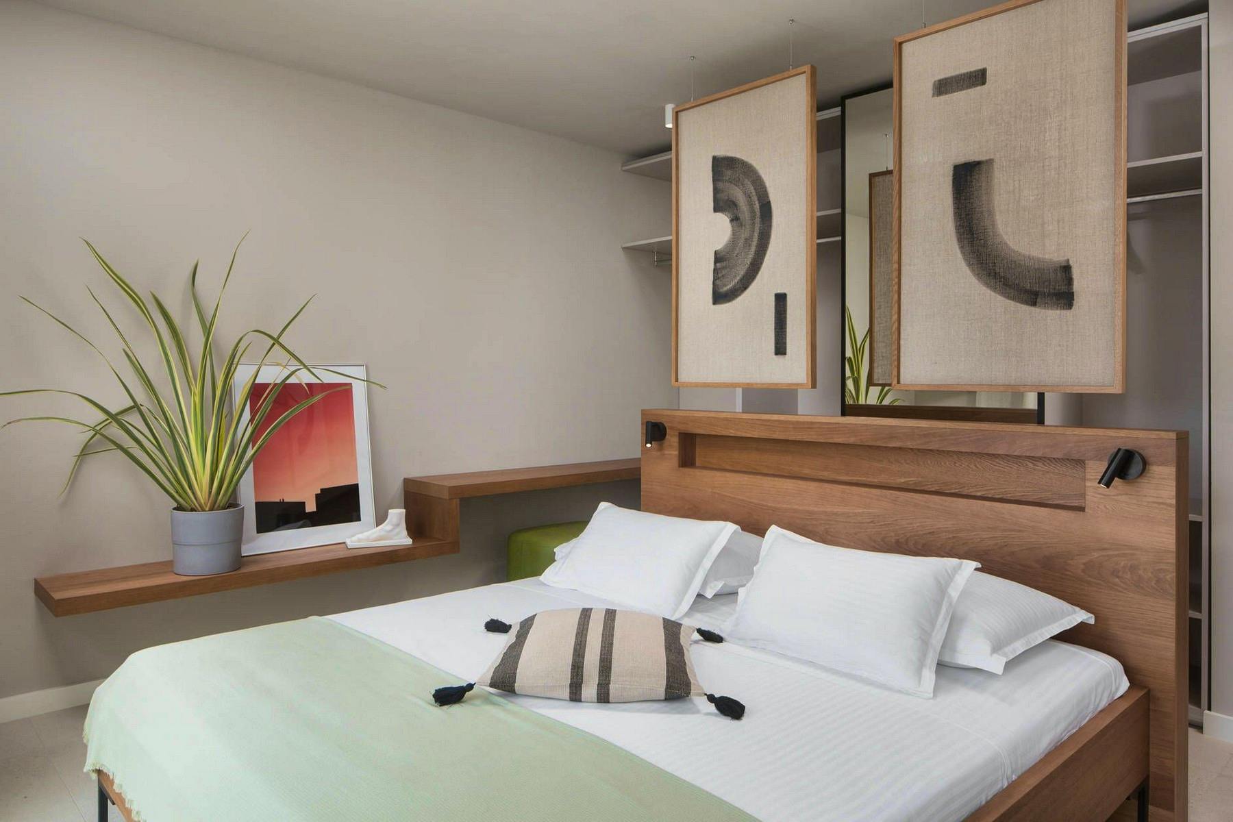 Stylish en-suite bedroom 