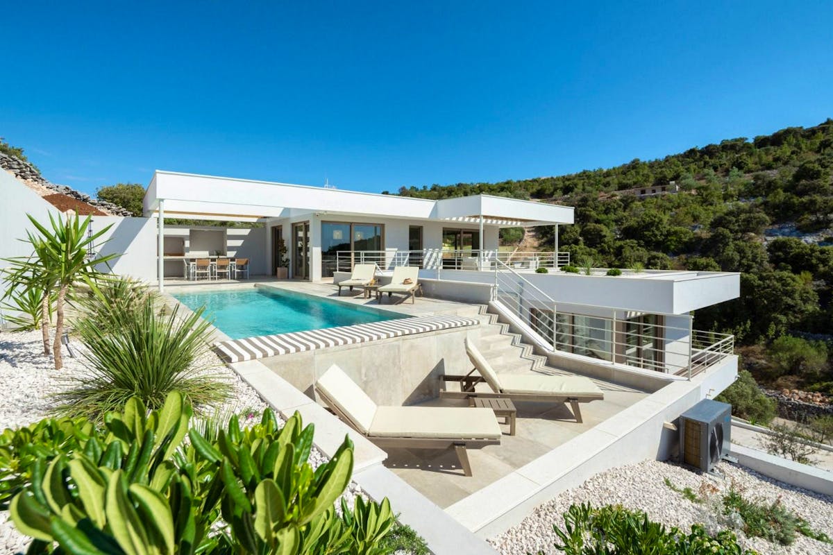 Modern villa with swimming pool