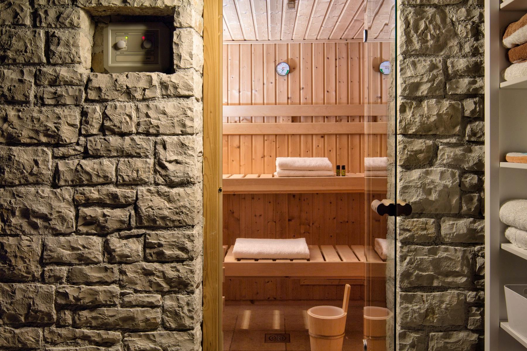 Luxury sauna area