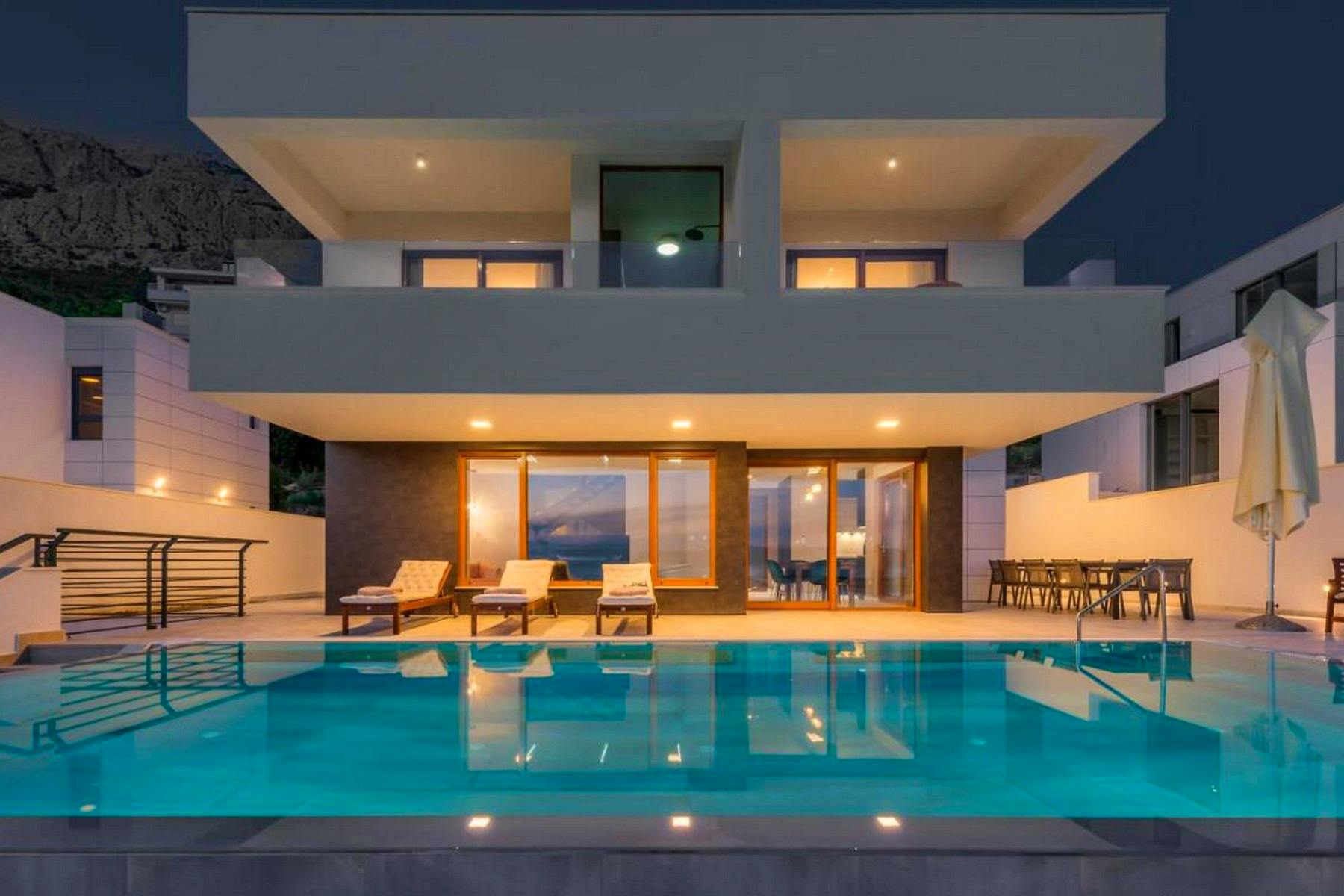 Luxury villa for sale in the Makarska area