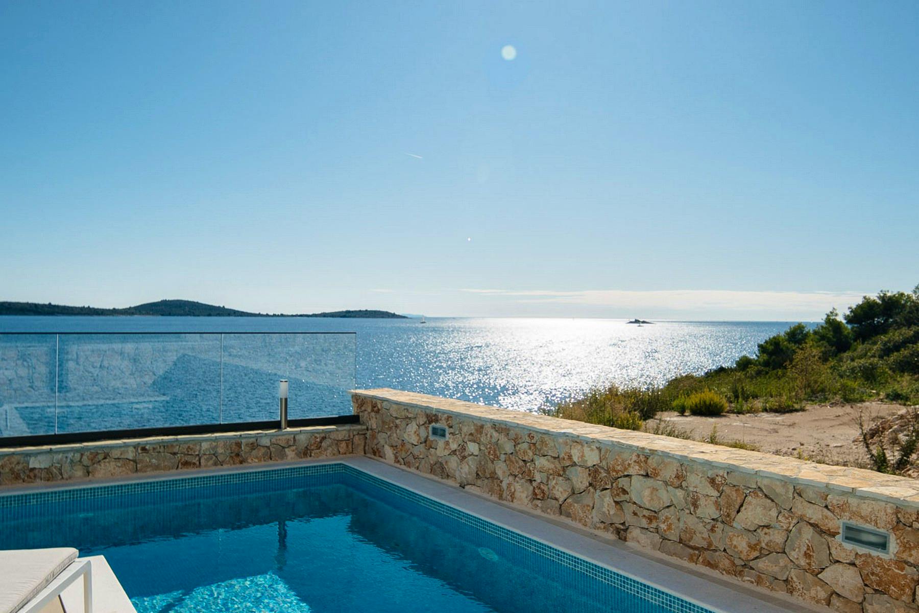 Villa for sale boasting sea view