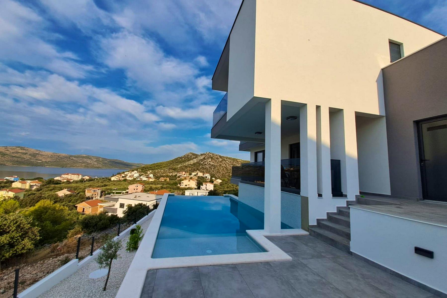Modern newly built villa with swimming pool and sea view
