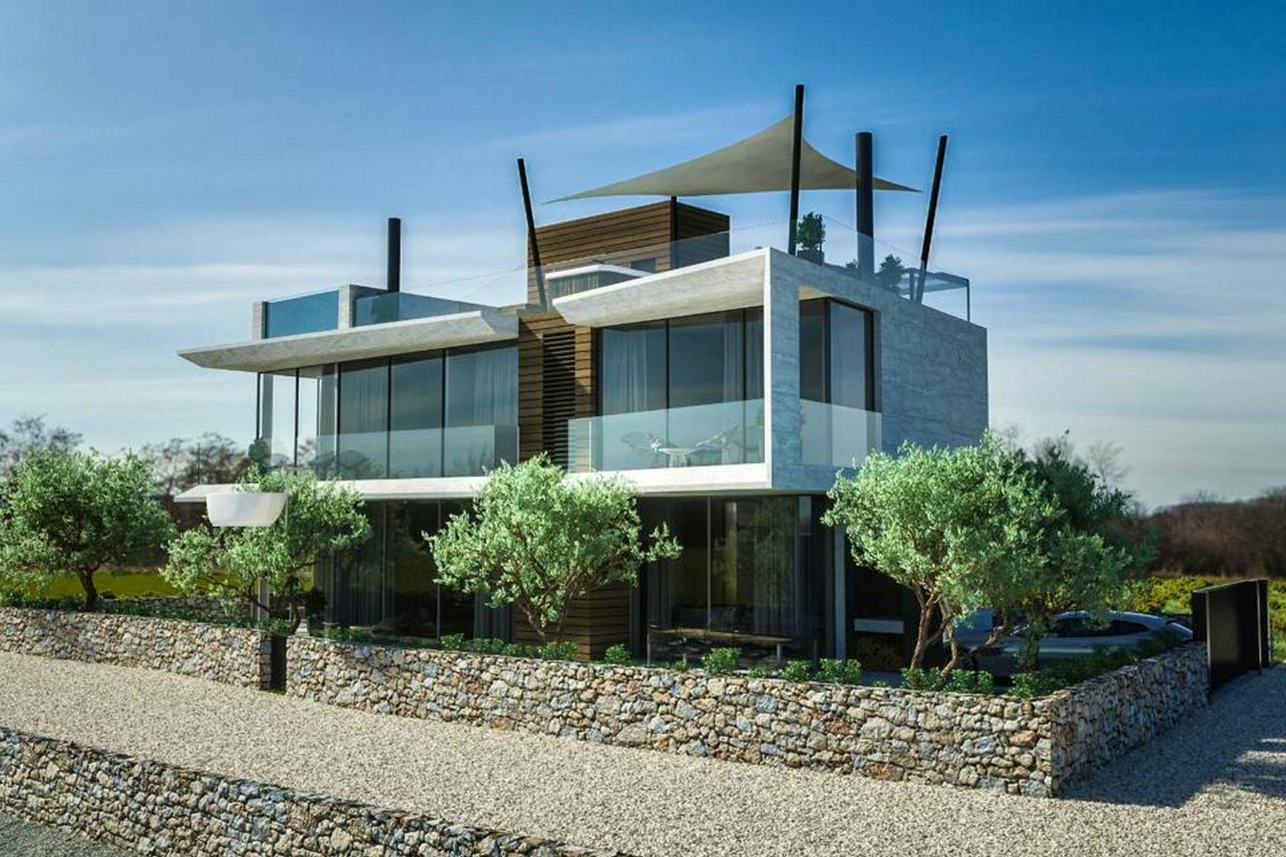 Seafront luxury villa