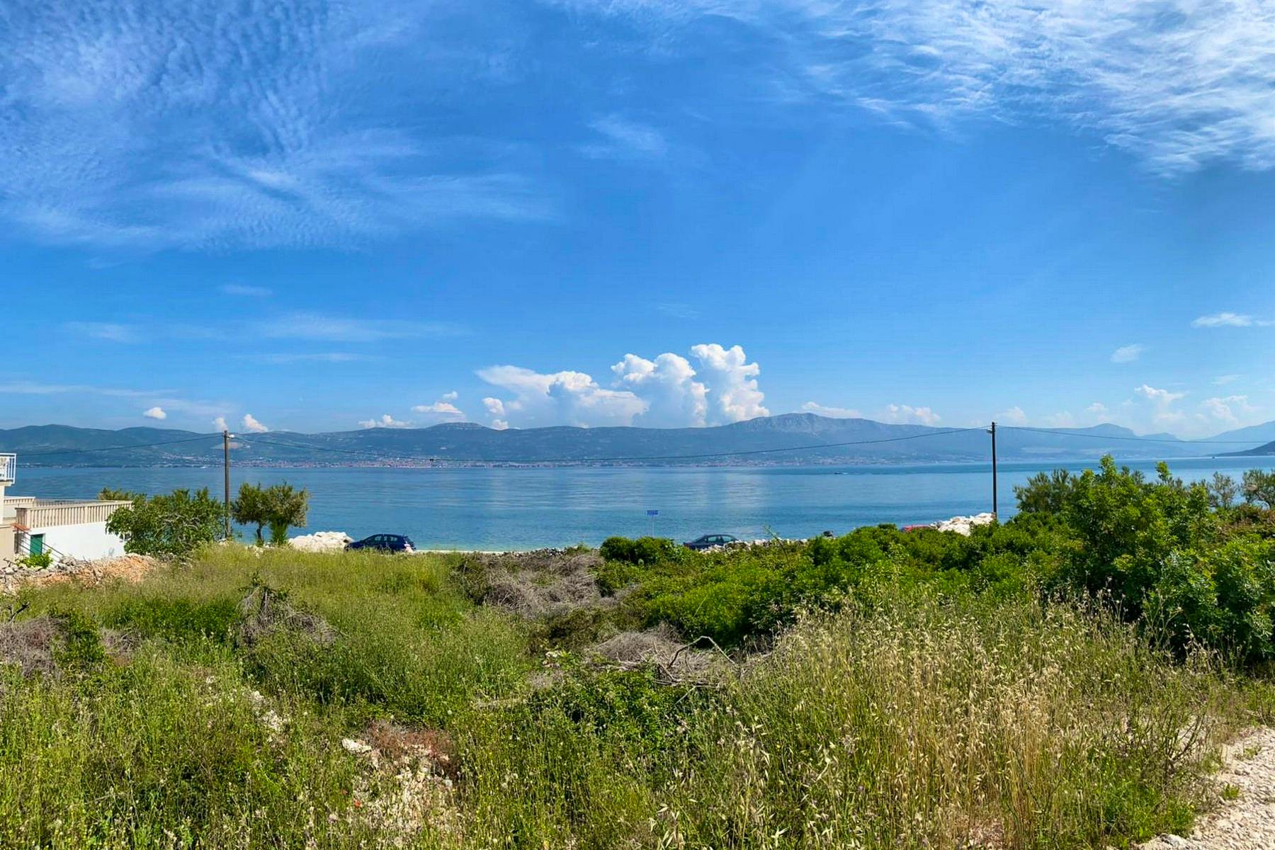 Large seafront plot near Trogir