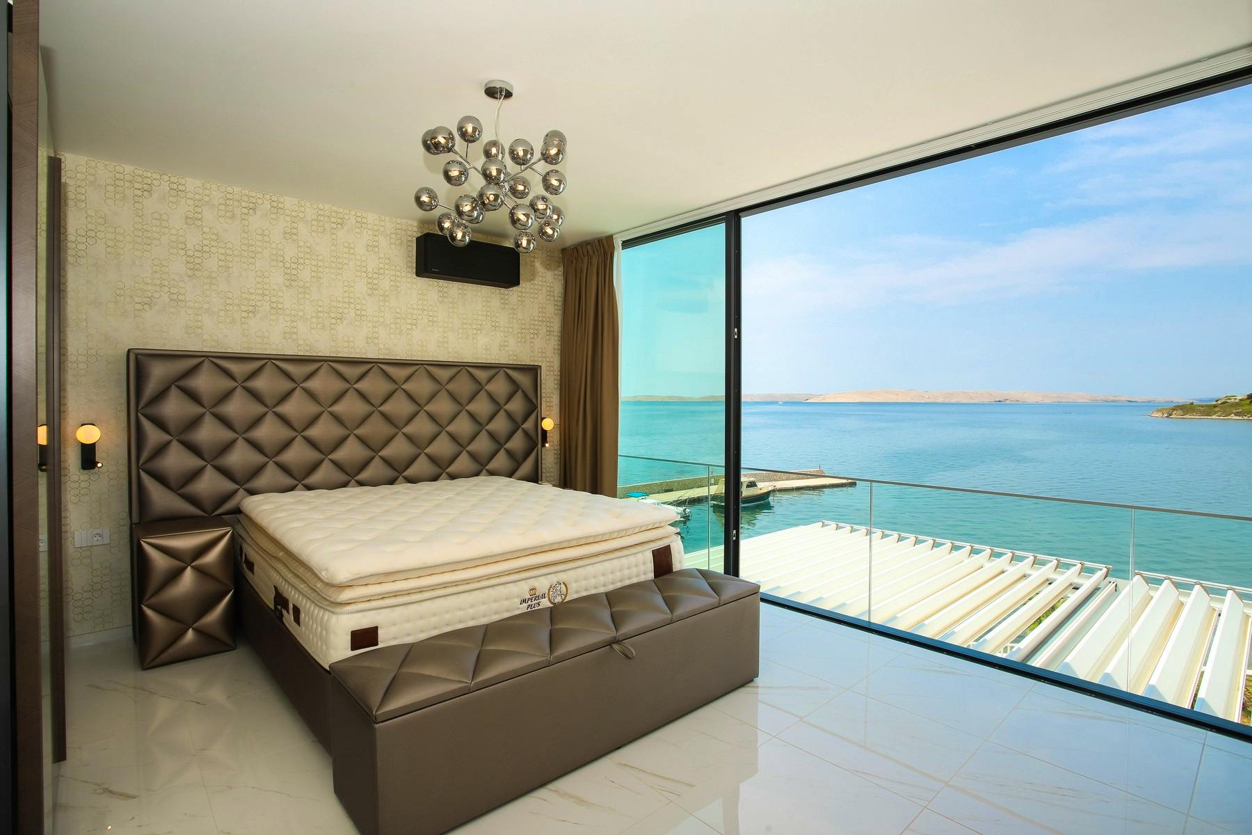 En-suite bedroom with sea view