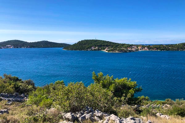 Investicijska prilika, prodaje se zemljište u okolici Rogoznice