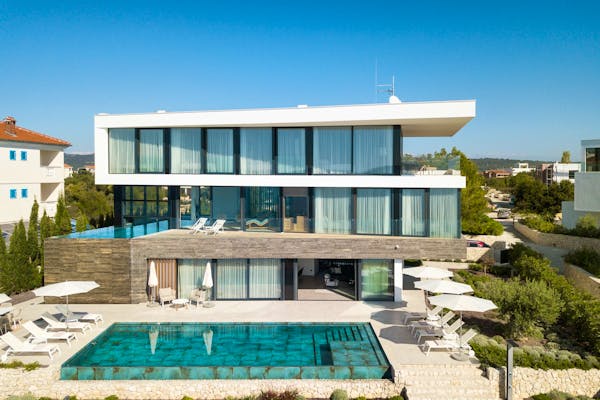 Newly built seafront villa with swimming pool near Zadar
