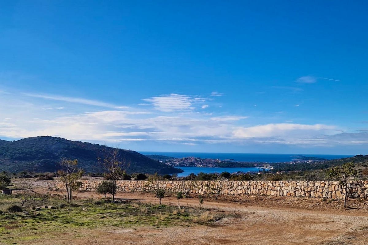 Panoramski pogled iz vile na prodaju u blizini Rogoznice