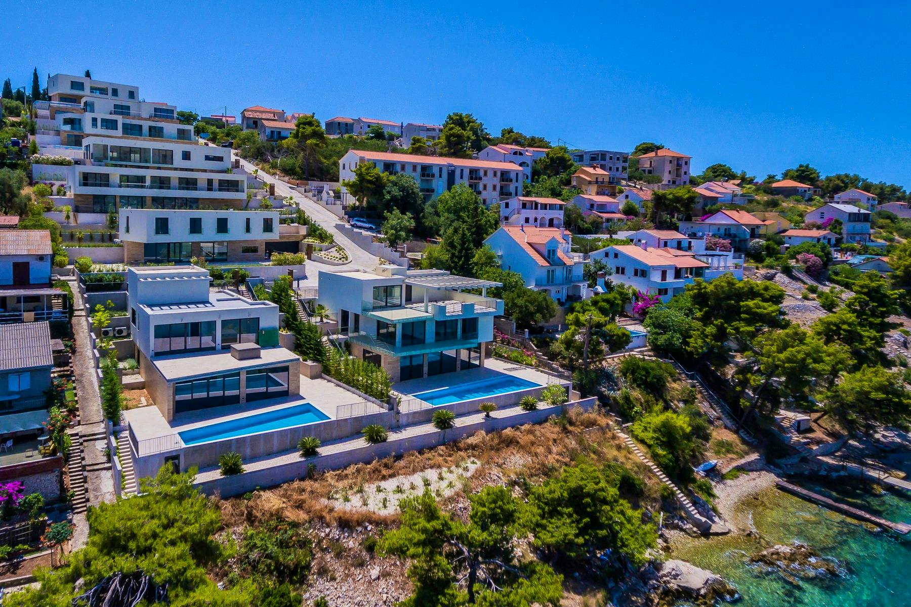 Luxury villas with swimming pool on Čiovo for sale
