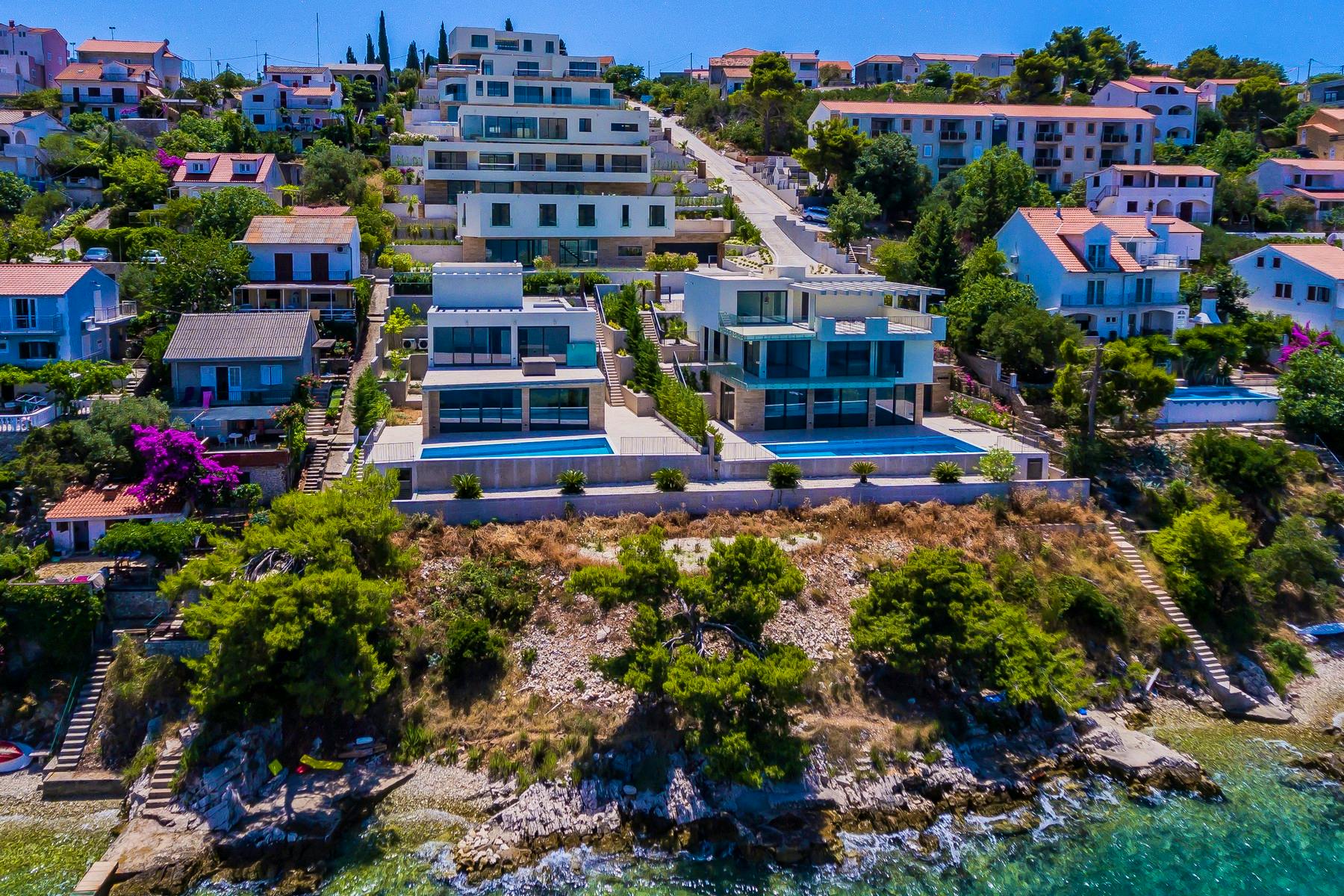 Newly constructed villas near Trogir for sale
