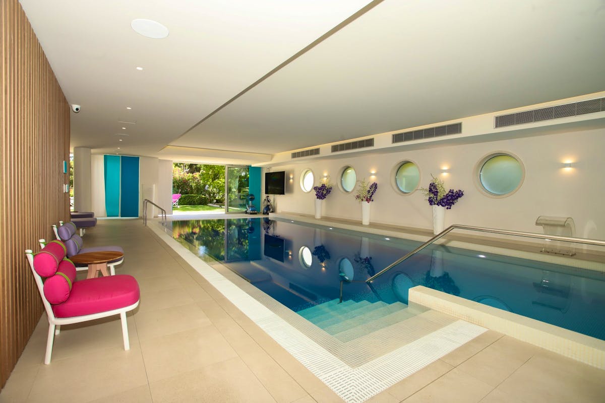 Wellness area with inner swimming pool, sundeck and sauna