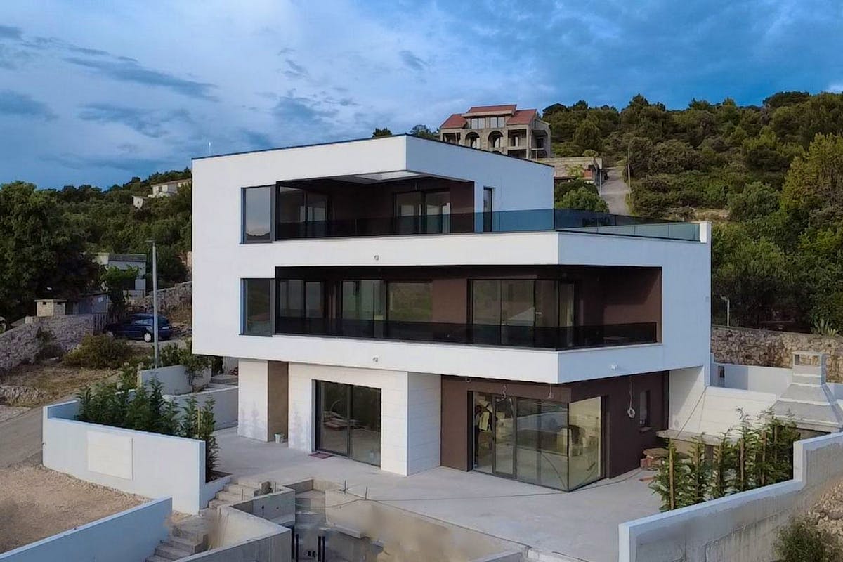 Newly built villa near Rogoznica for sale