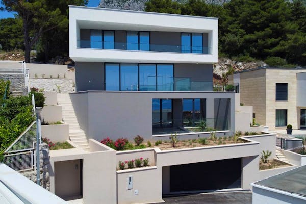 Newly built modern villa near Makarska