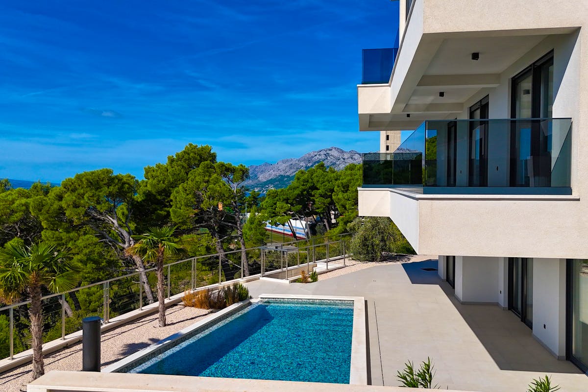 Newly built luxury villa in Brela for sale