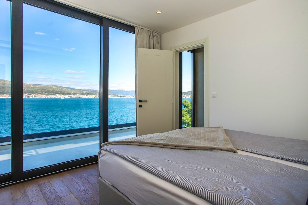 En-suite bedroom with spectacular sea view