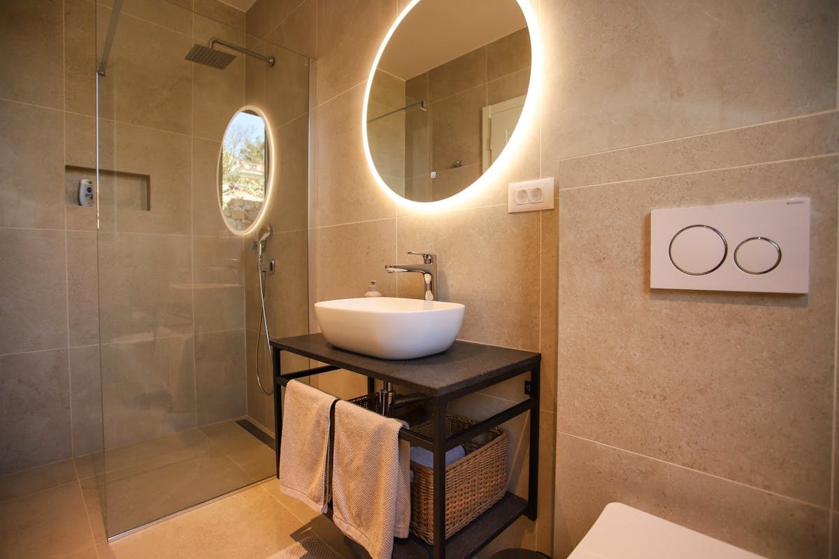 Spacious bathroom with walk-in shower
