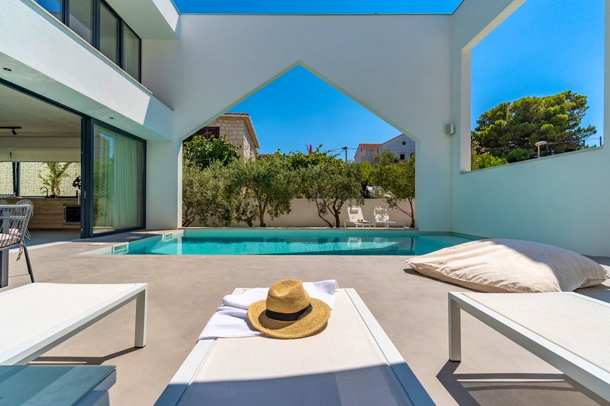 Heated swimming pool with sundeck