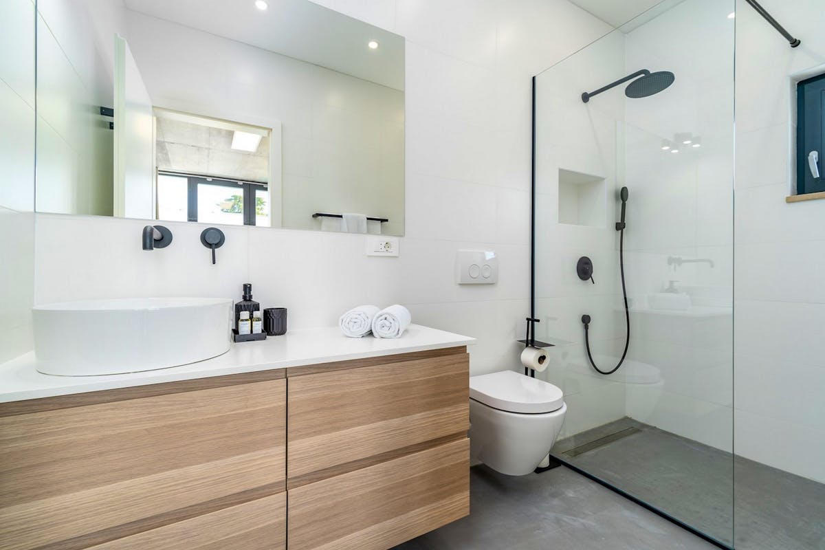 Spacious bathroom with walk-in shower