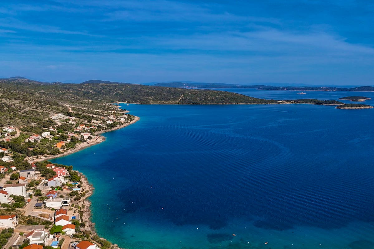 Plot with an open sea view near Rogoznica for sale