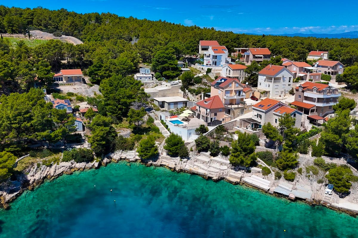 Villa in the first row to the sea in a spectacular location on Brač for sale