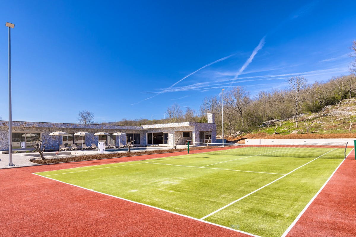 Newly built villa with tennis court near Split for sale