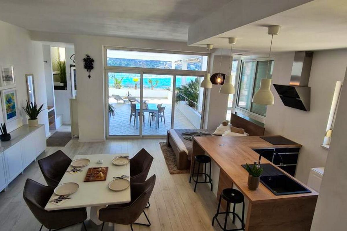 Spacious apartment in the seafront house for sale near Šibenik