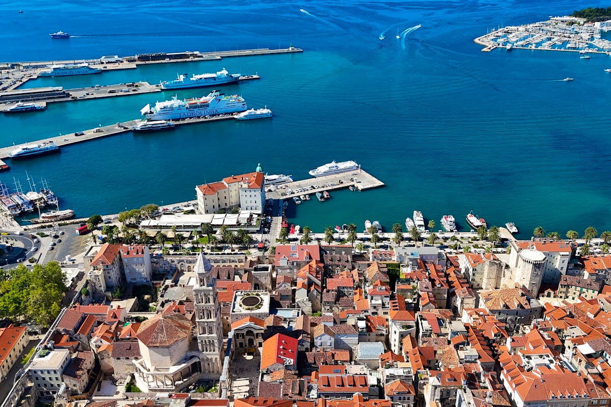 Business premise in center of Split for sale