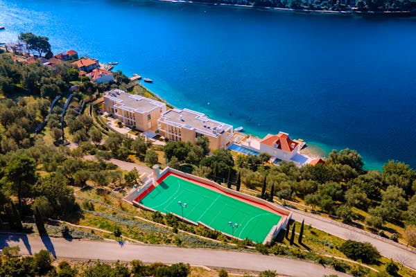 Prodaje se luksuzna nekretnina uz more u blizini Dubrovnika