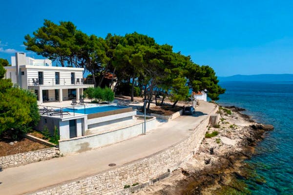Newly built seafront villa on Brač for sale