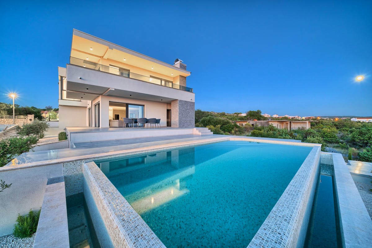 Modern villa in Primošten for sale