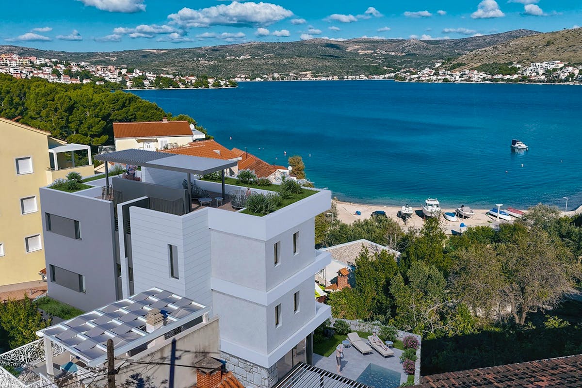 Plot with project in Rogoznica for sale