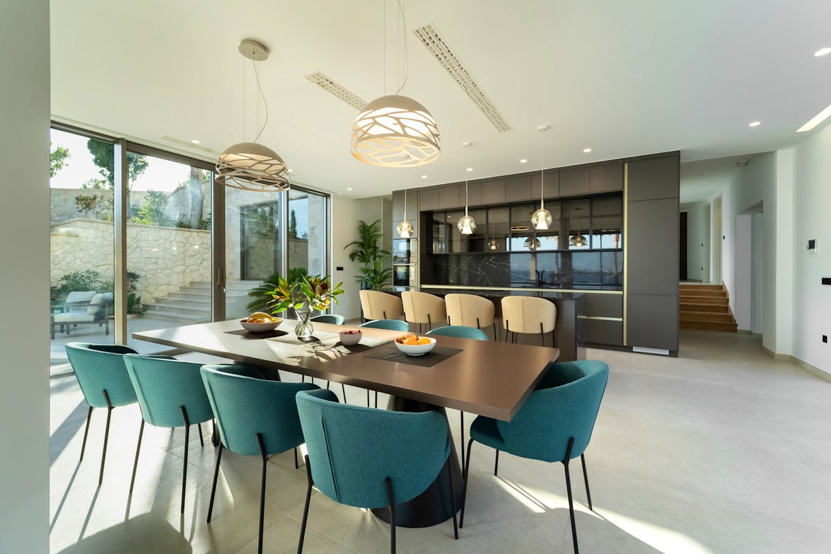 Fully fitted modern kitchen and with dining area