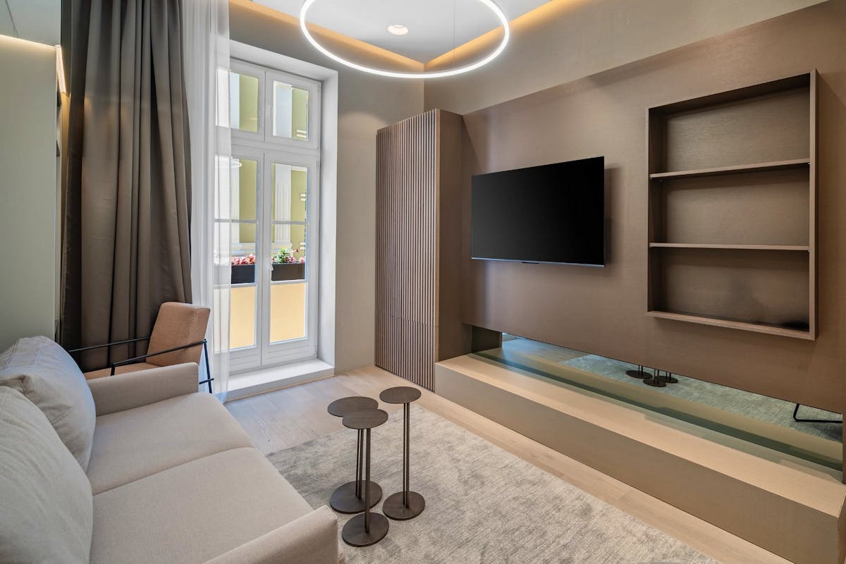 Modern apartment with 4 units in Split for sale