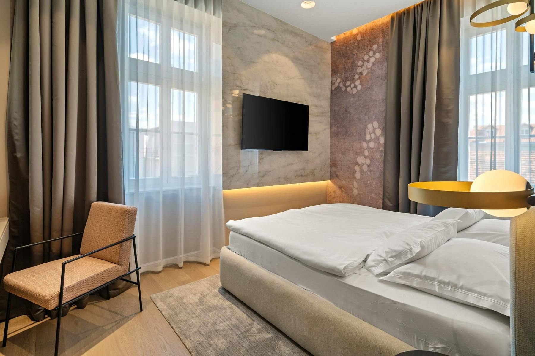 Luxury suite with 4 bedrooms for sale