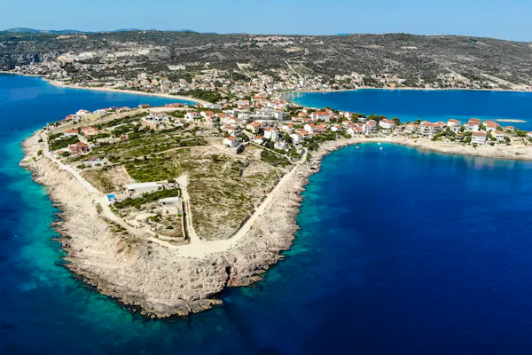 House next to sea with investment potential near Rogoznica for sale